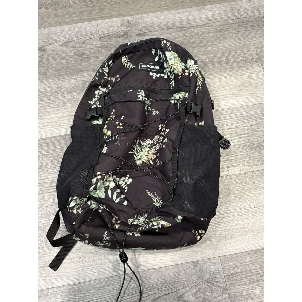 Dakine Campus Backpack Floral Full Size Buckles and Zippers